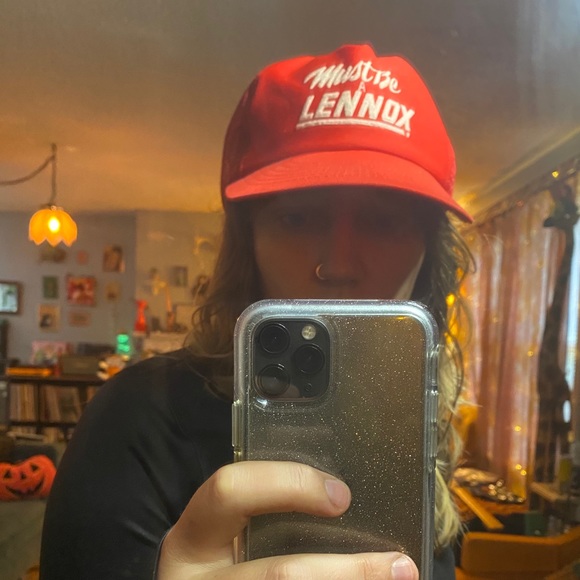 Vintage Red Cap - Picture 2 of 3